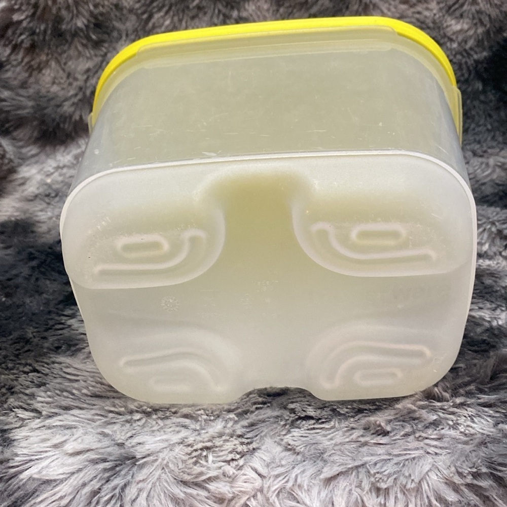 Tupperware Fridge Smart Container - Small Deep - Picture 7 of 16